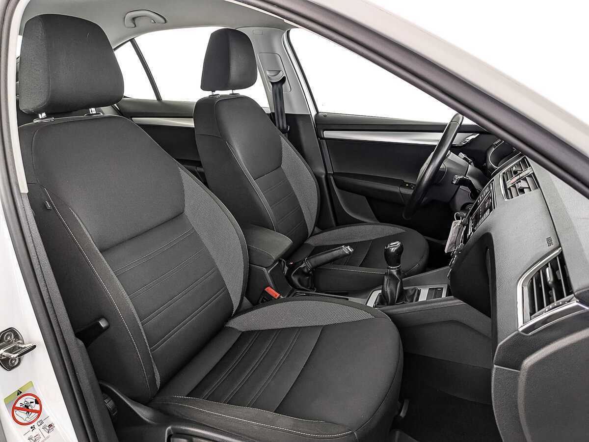 Skoda Octavia б/у, 2019, Механическая. Фото: #21