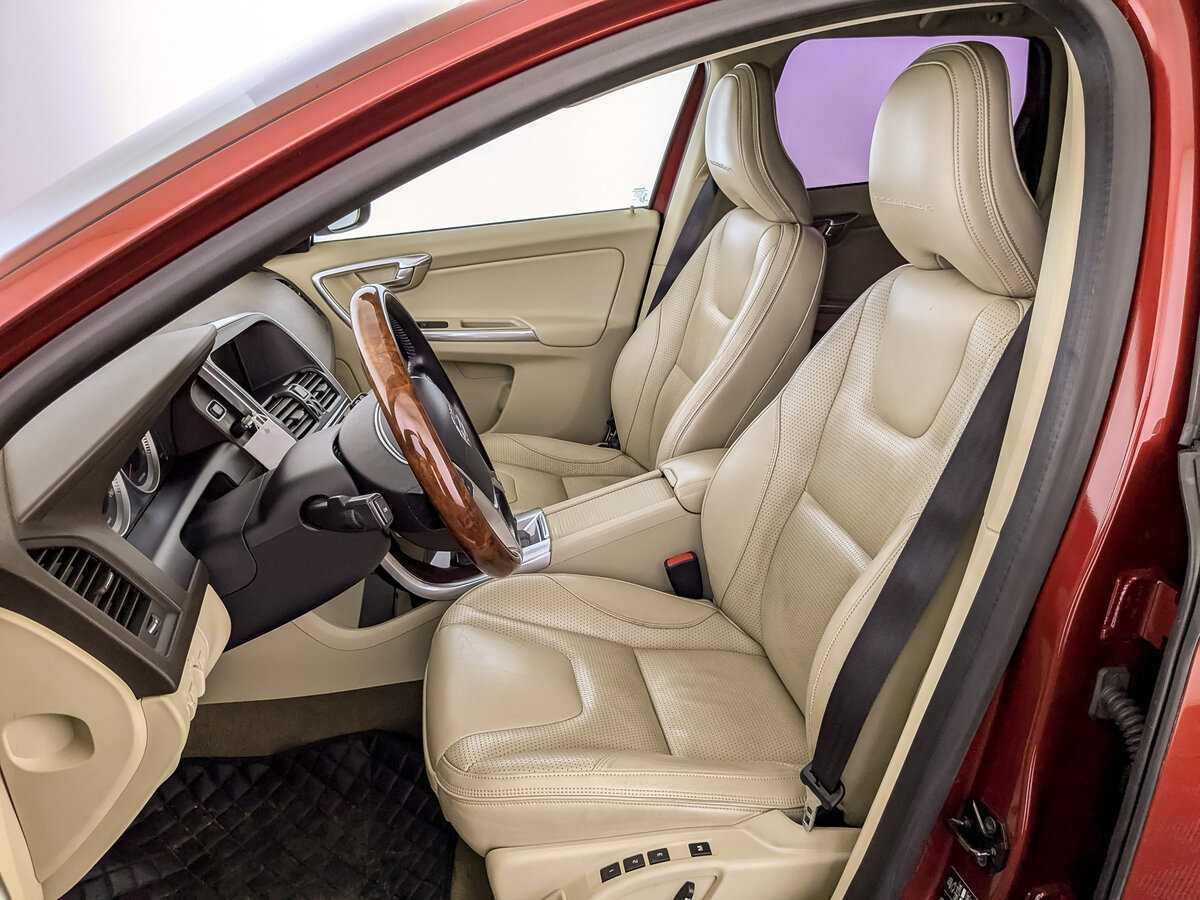 Volvo XC60 б/у, 2013, Автоматическая. Фото: #17