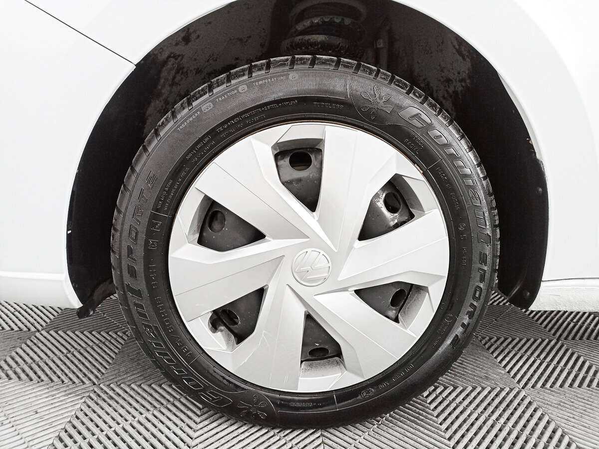 Volkswagen Polo б/у, 2020, Механическая. Фото: #17