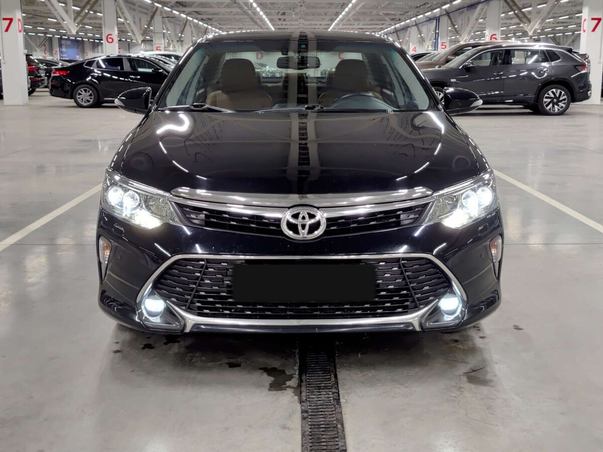 Toyota Camry б/у, 2018, Автоматическая. Фото: #1