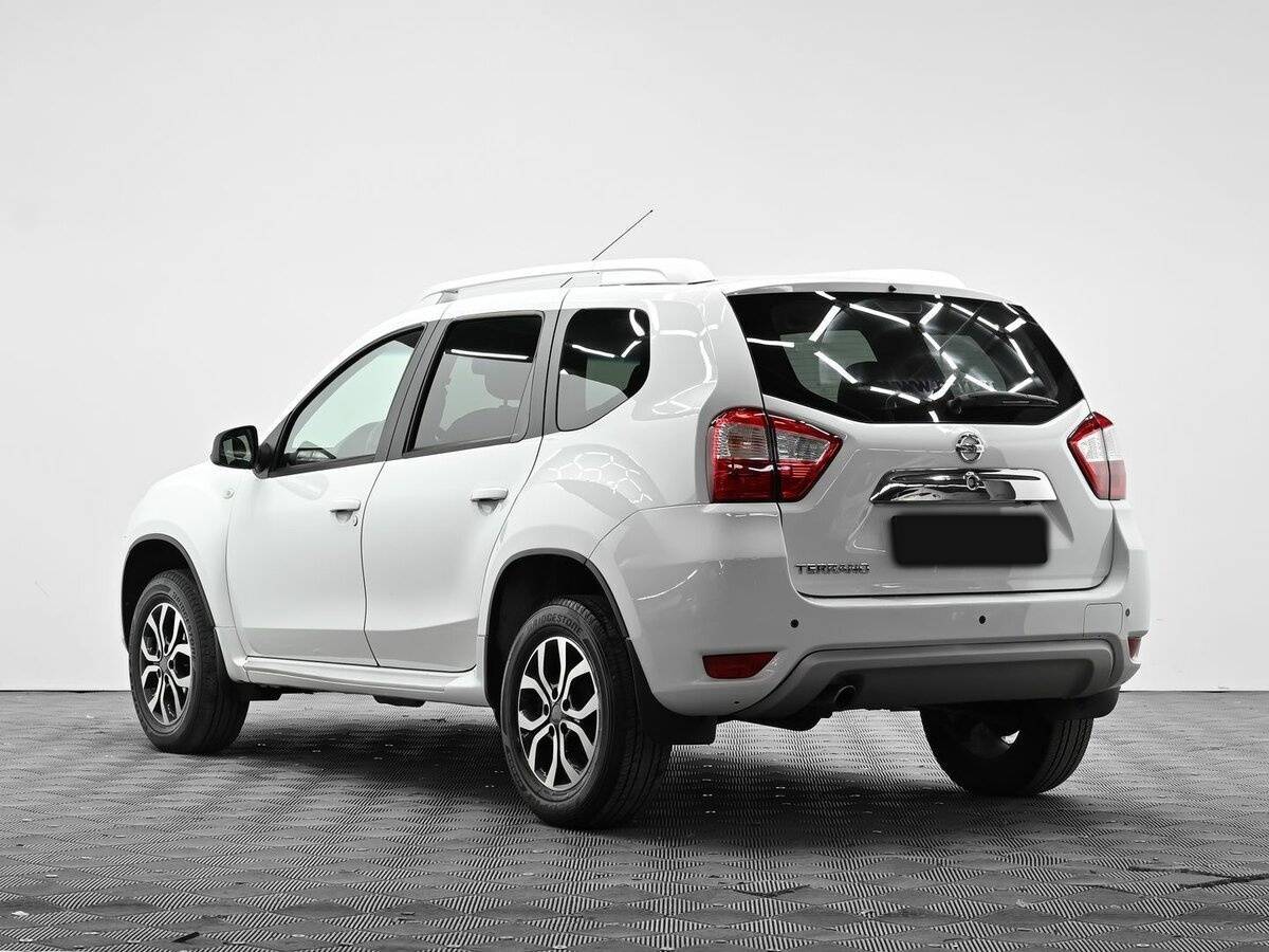 Nissan Terrano б/у, 2017, Автоматическая. Фото: #1