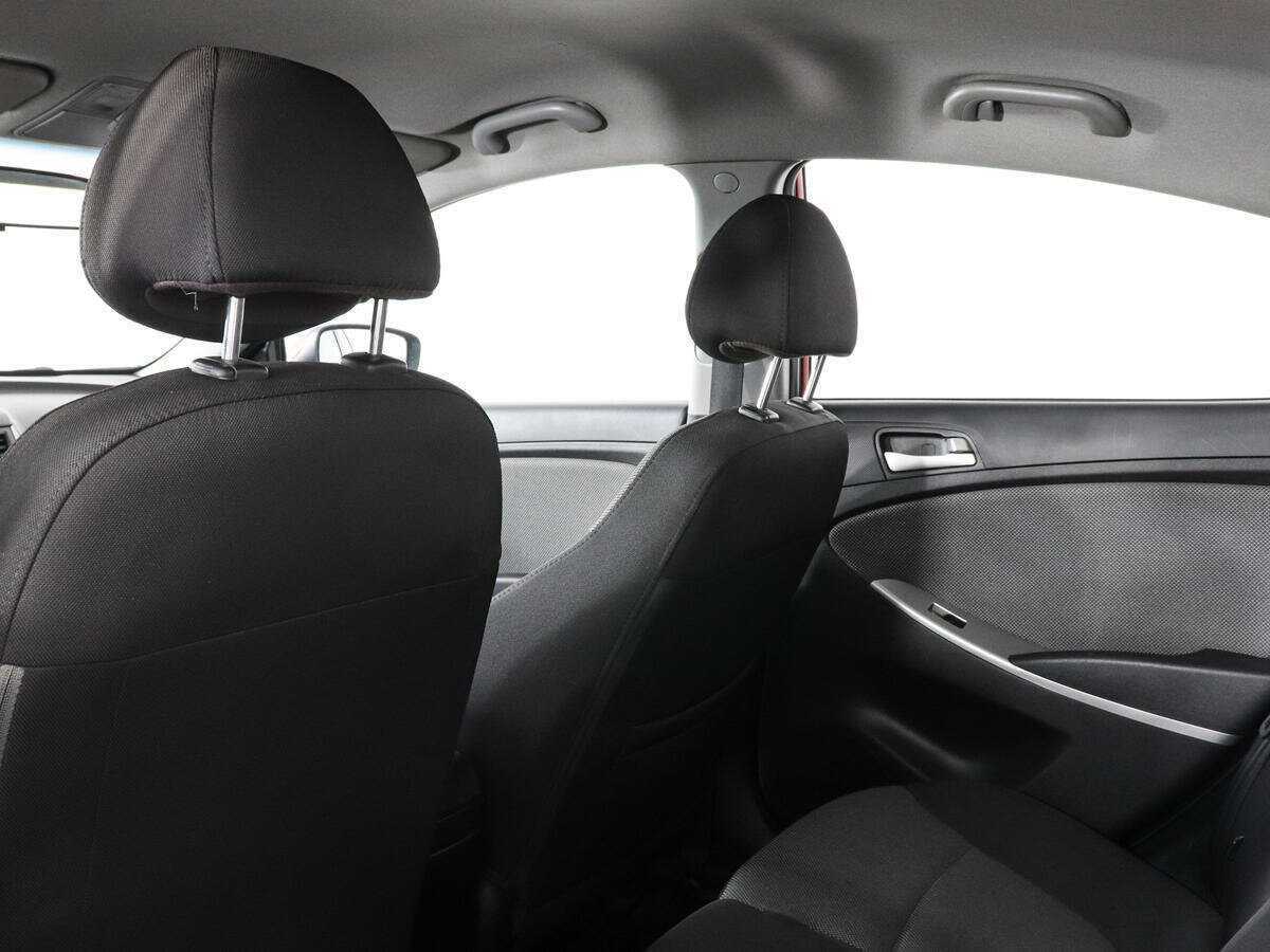 Hyundai Solaris б/у, 2012, Автоматическая. Фото: #7