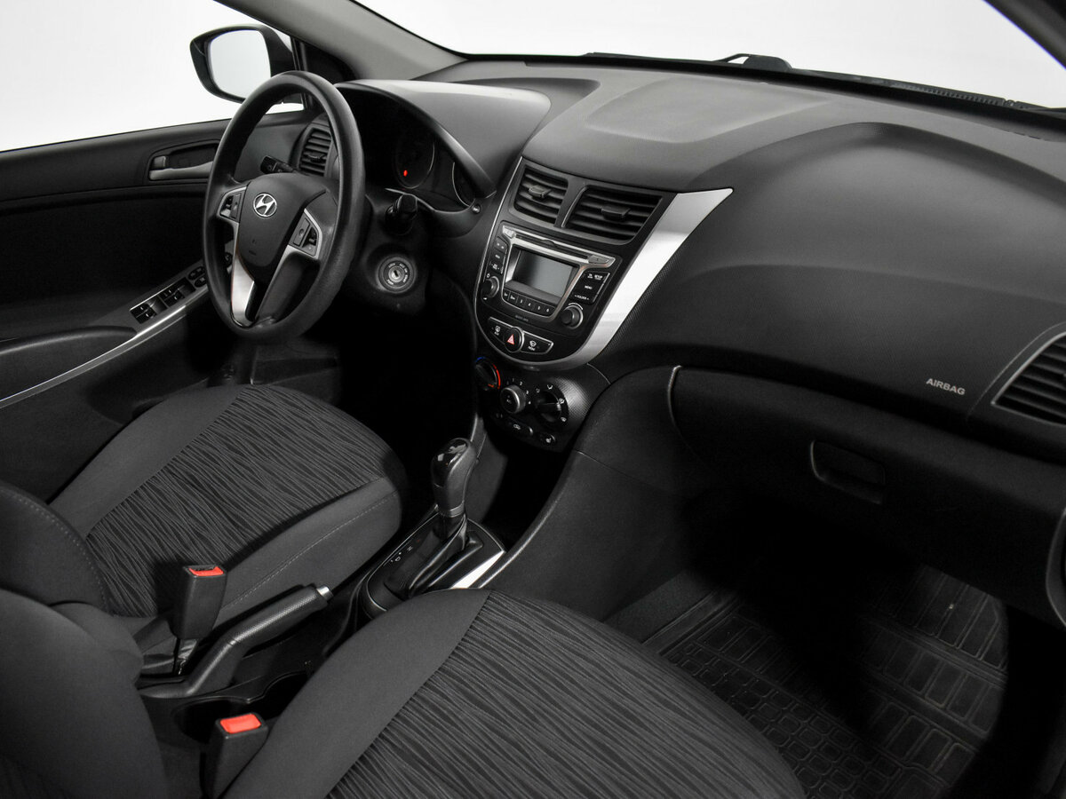 Hyundai Solaris б/у, 2015, Автоматическая. Фото: #10