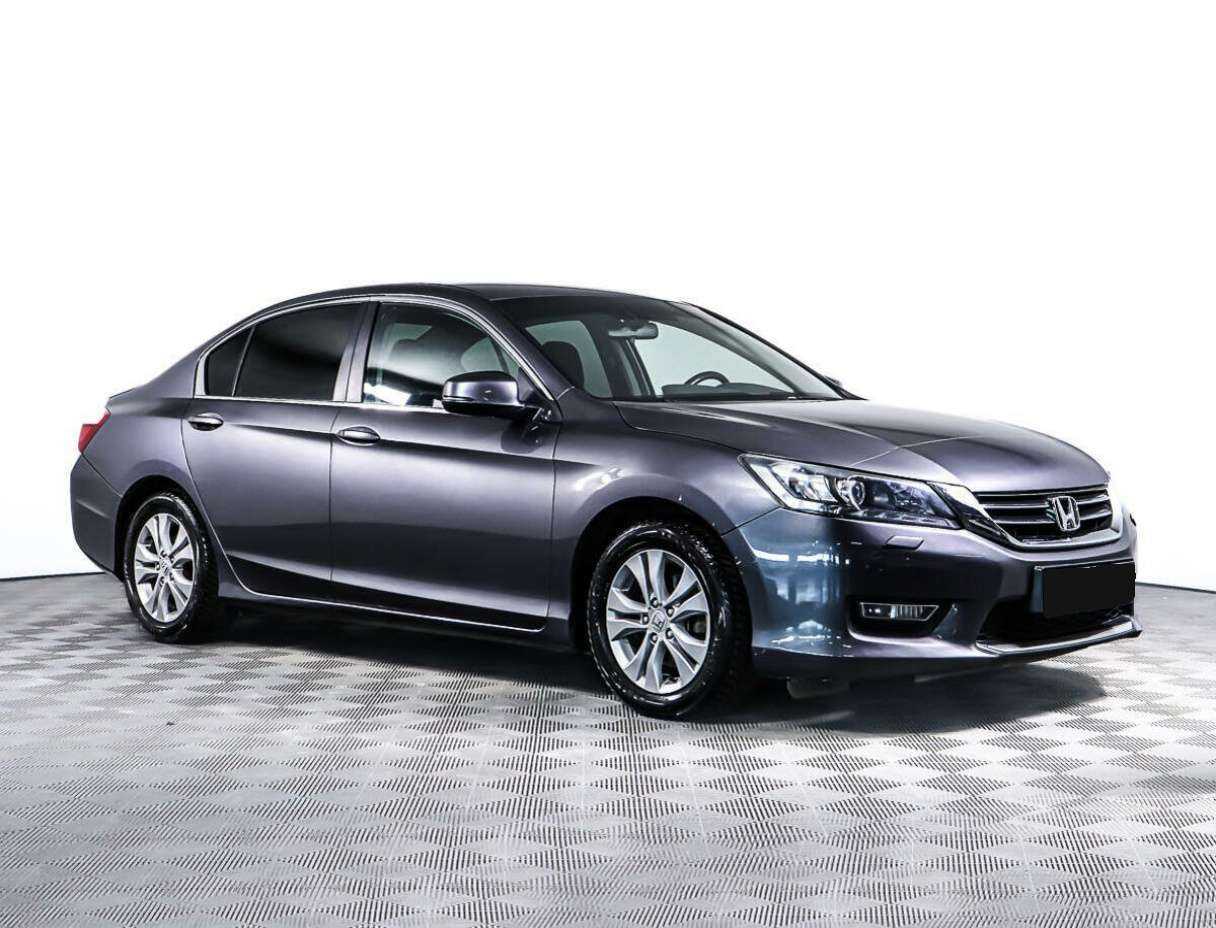 Honda Accord б/у, 2013, Автоматическая. Фото: #1