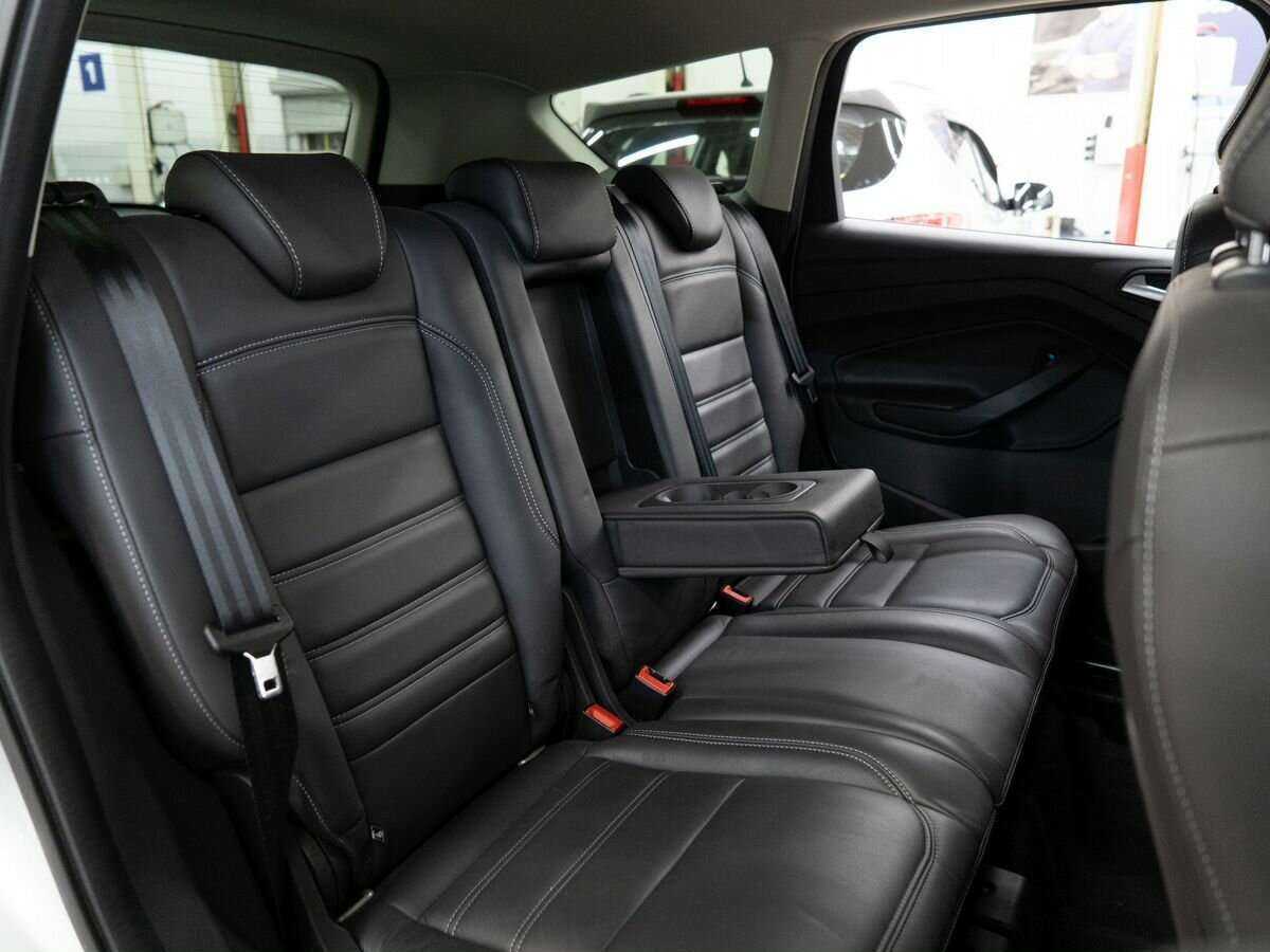 Ford Kuga б/у, 2017, Автоматическая. Фото: #8