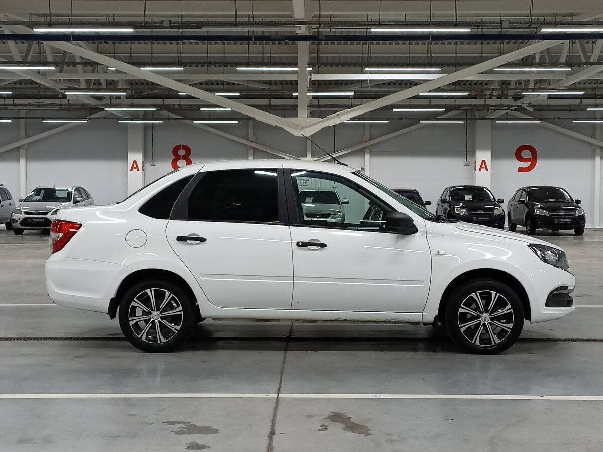Lada (ВАЗ) Granta б/у, 2021, Механическая. Фото: #3