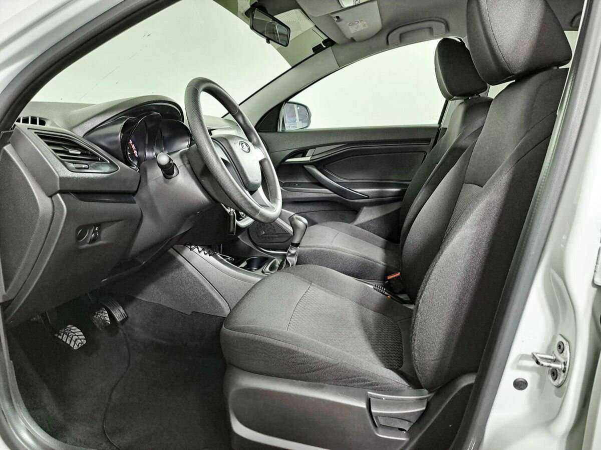 Lada (ВАЗ) Vesta б/у, 2019, Механическая. Фото: #11