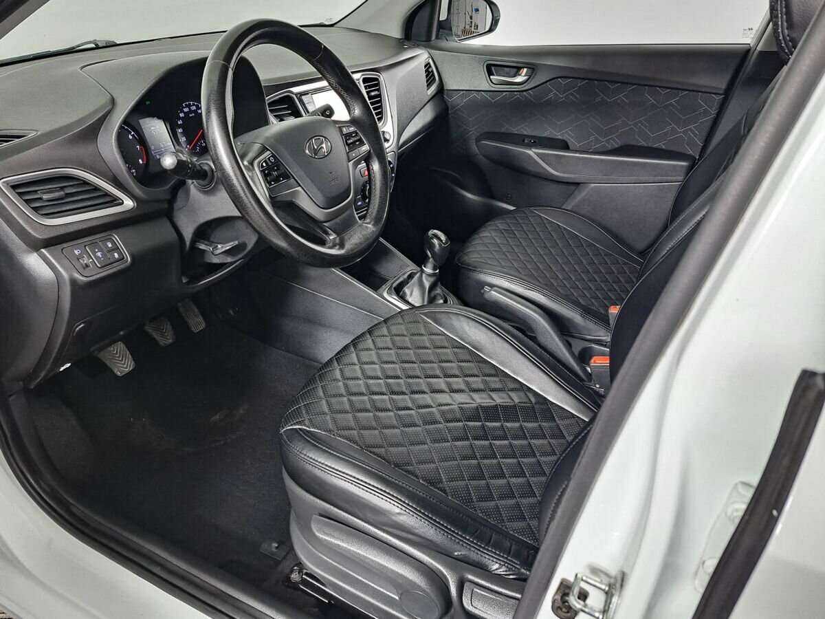 Hyundai Solaris б/у, 2017, Механическая. Фото: #15