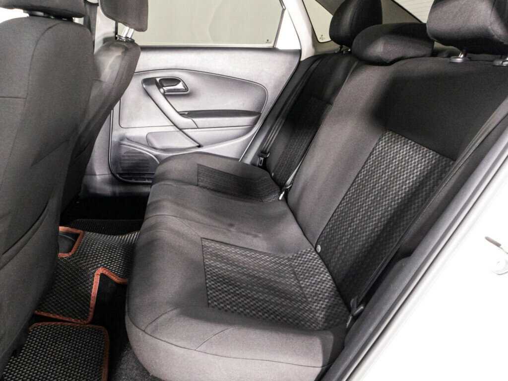 Volkswagen Polo б/у, 2016, Механическая. Фото: #9