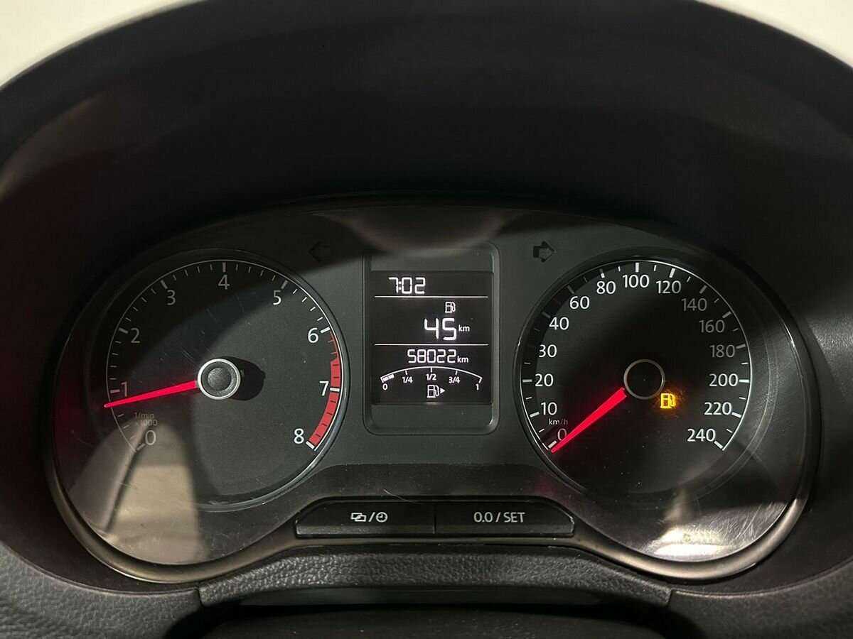 Volkswagen Polo б/у, 2019, Механическая. Фото: #11