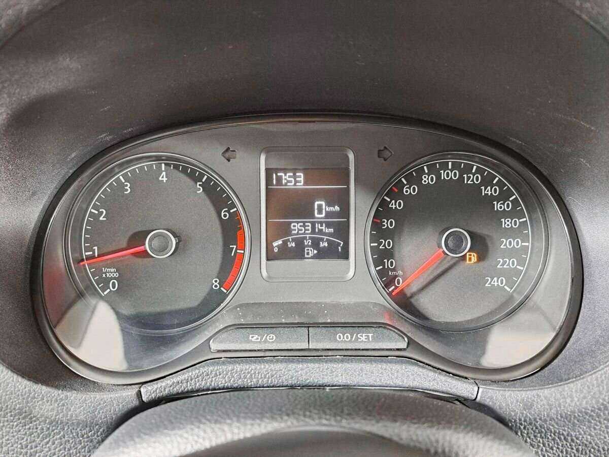 Volkswagen Polo б/у, 2018, Механическая. Фото: #9