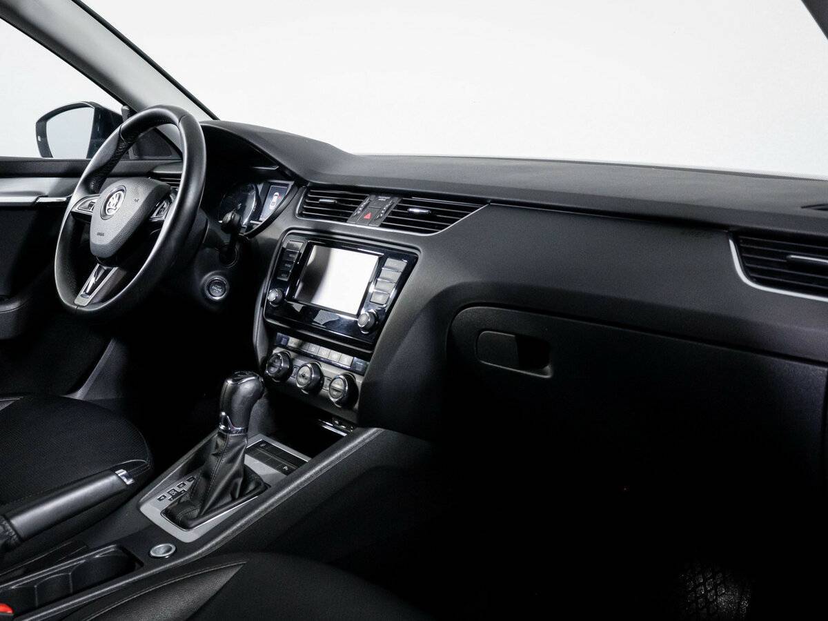 Skoda Octavia б/у, 2016, Роботизированная. Фото: #8