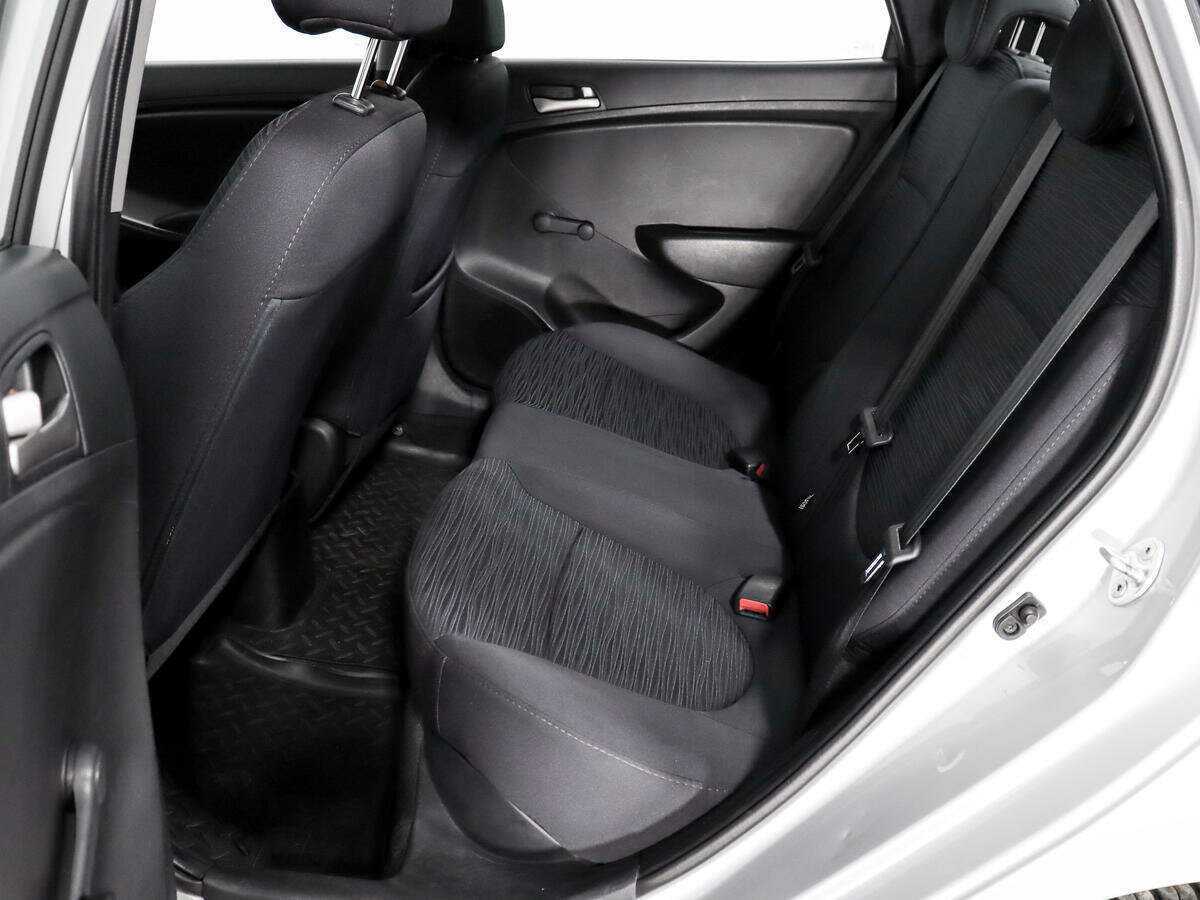 Hyundai Solaris б/у, 2016, Автоматическая. Фото: #9