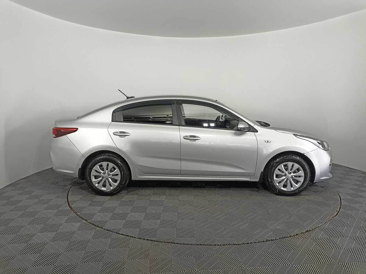 Kia Rio б/у, 2017, Автоматическая. Фото: #3