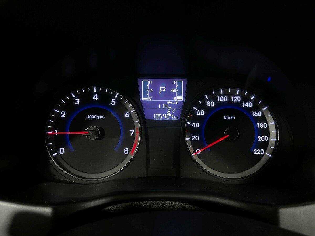 Hyundai Solaris б/у, 2015, Автоматическая. Фото: #10