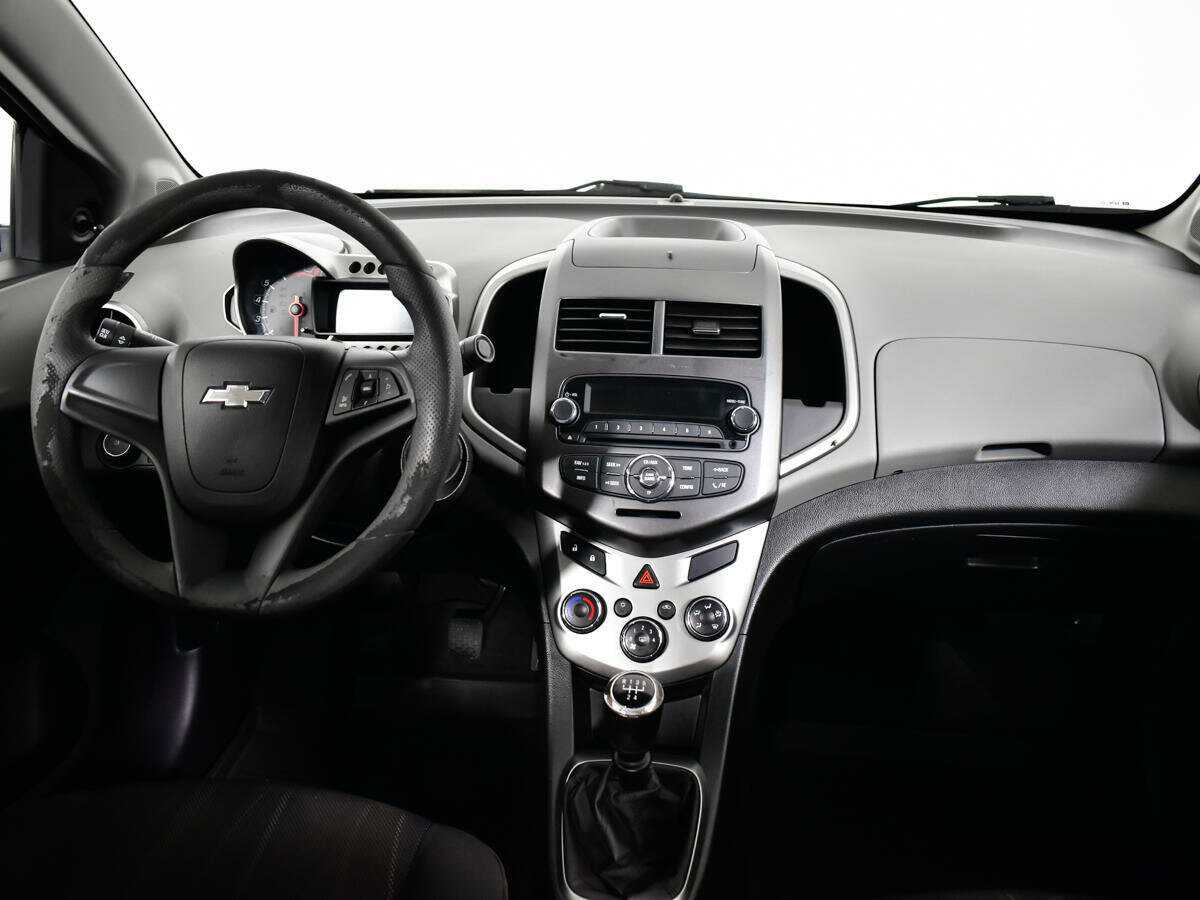 Chevrolet Aveo б/у, 2014, Механическая. Фото: #9
