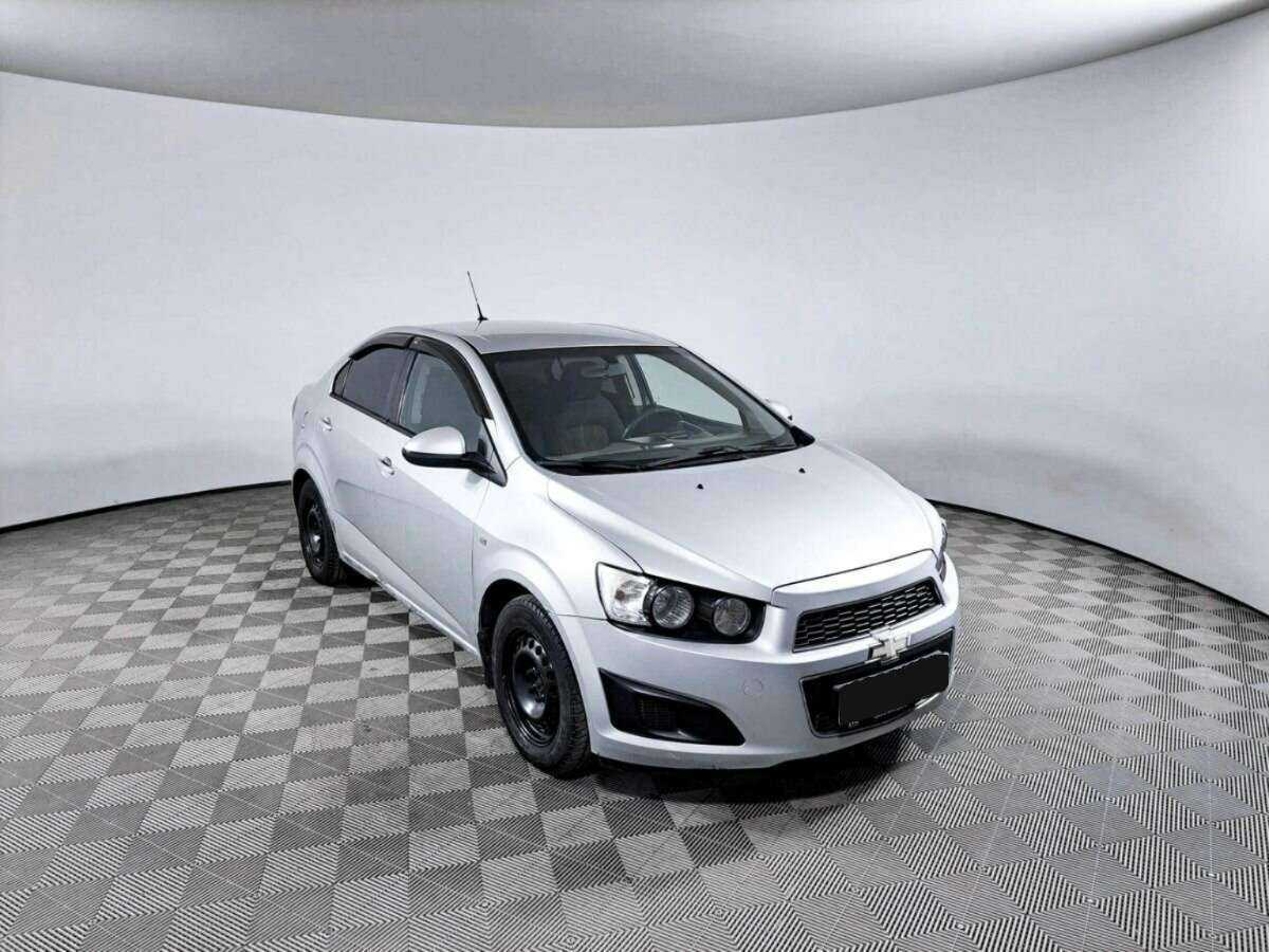 Chevrolet Aveo б/у, 2012, Механическая. Фото: #2