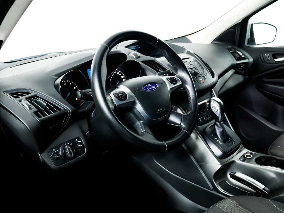 Ford Kuga б/у, 2016, Автоматическая. Фото: #12