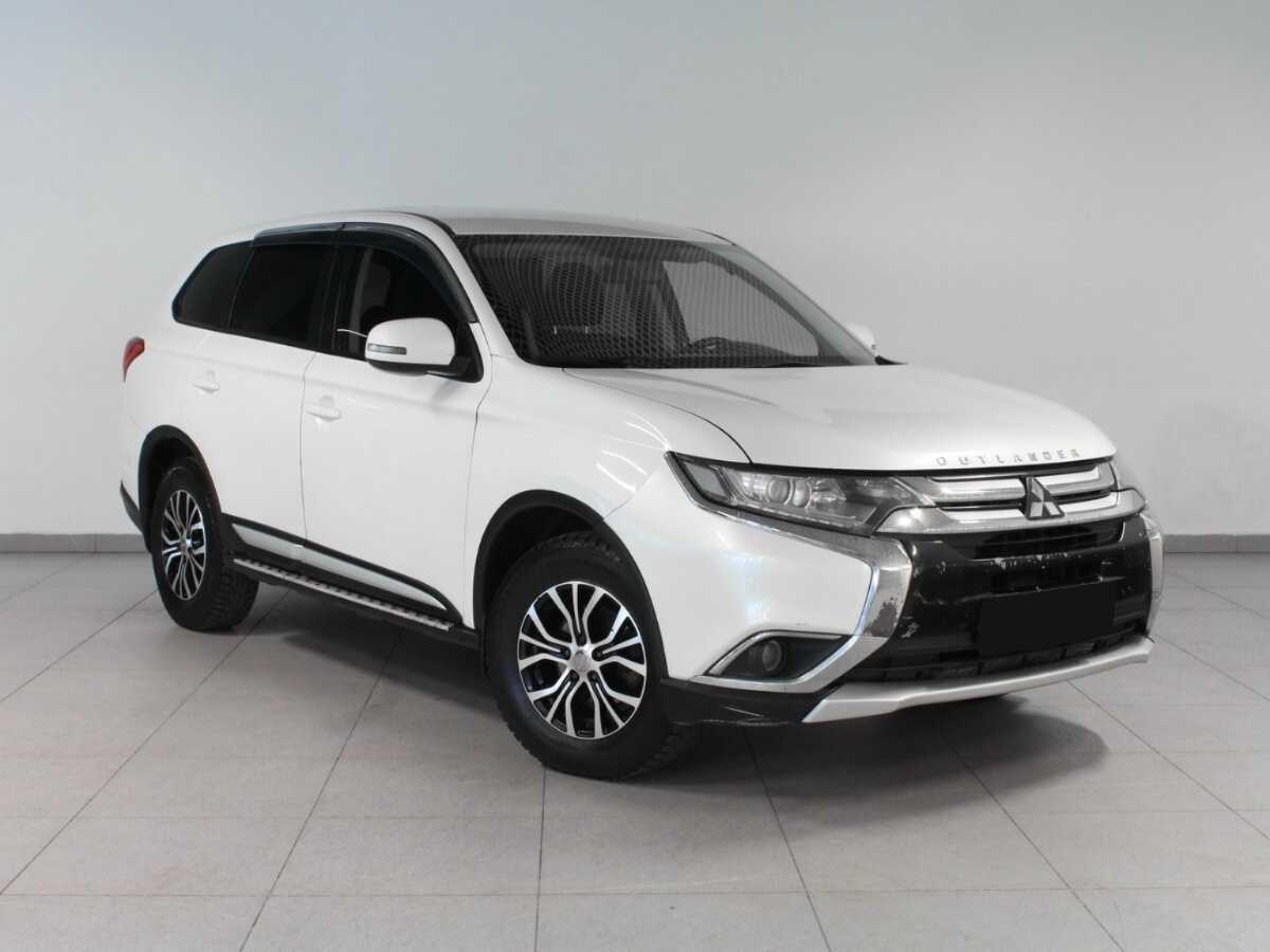 Mitsubishi Outlander б/у, 2017, Вариатор. Фото: #2