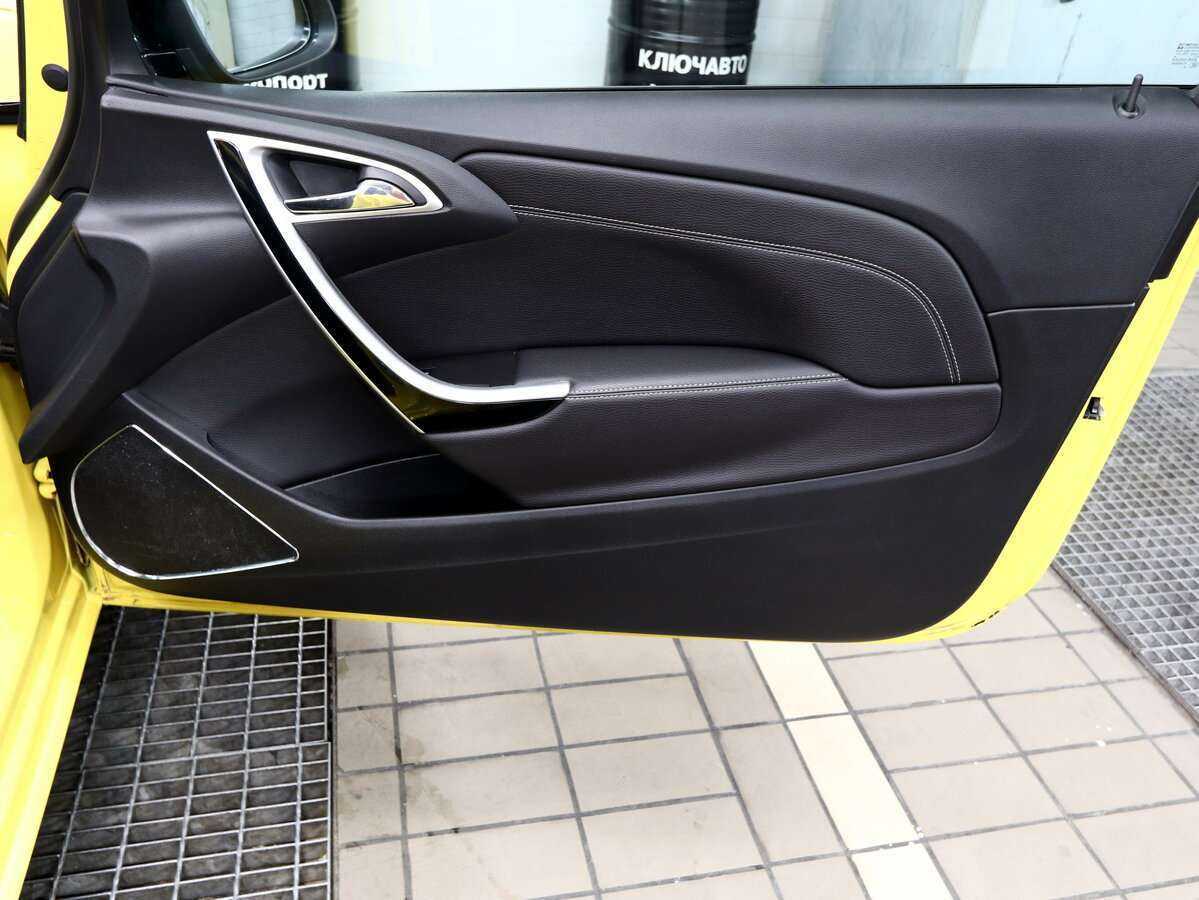 Opel Astra б/у, 2014, Автоматическая. Фото: #15