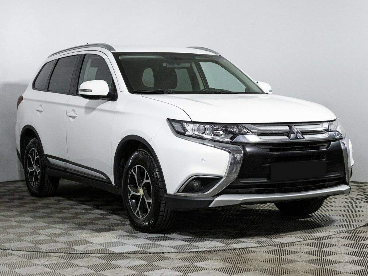 Mitsubishi Outlander б/у, 2016, Вариатор. Фото: #2