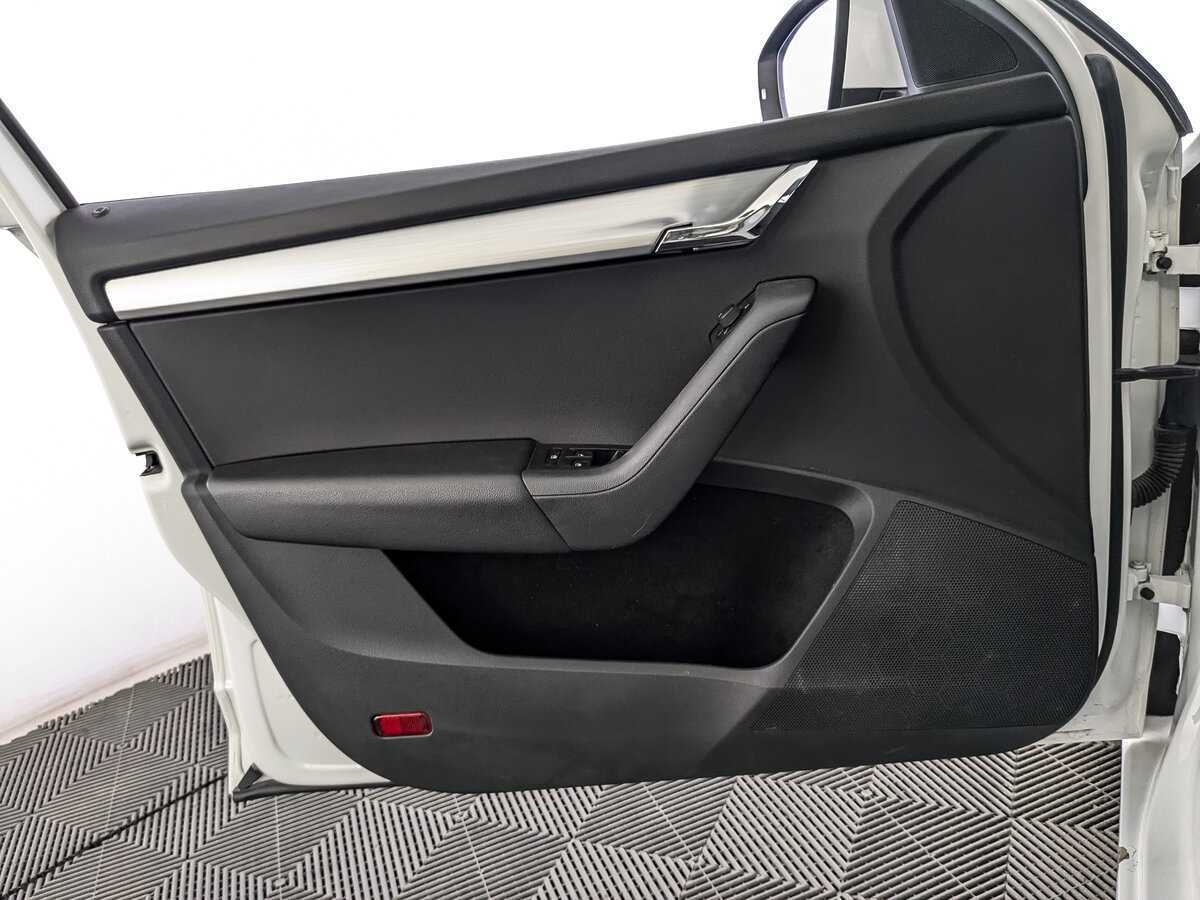 Skoda Octavia б/у, 2017, Механическая. Фото: #13