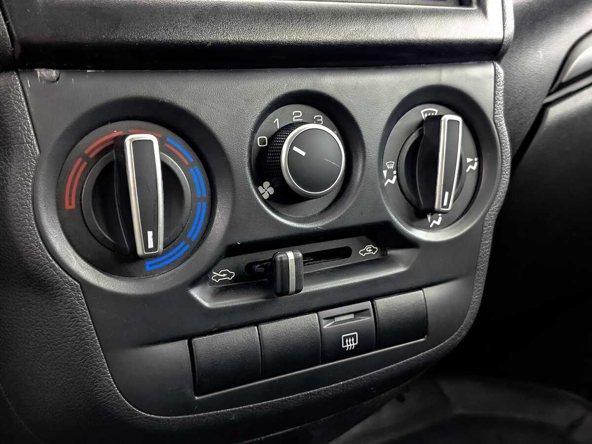 Lada (ВАЗ) Granta б/у, 2020, Механическая. Фото: #15