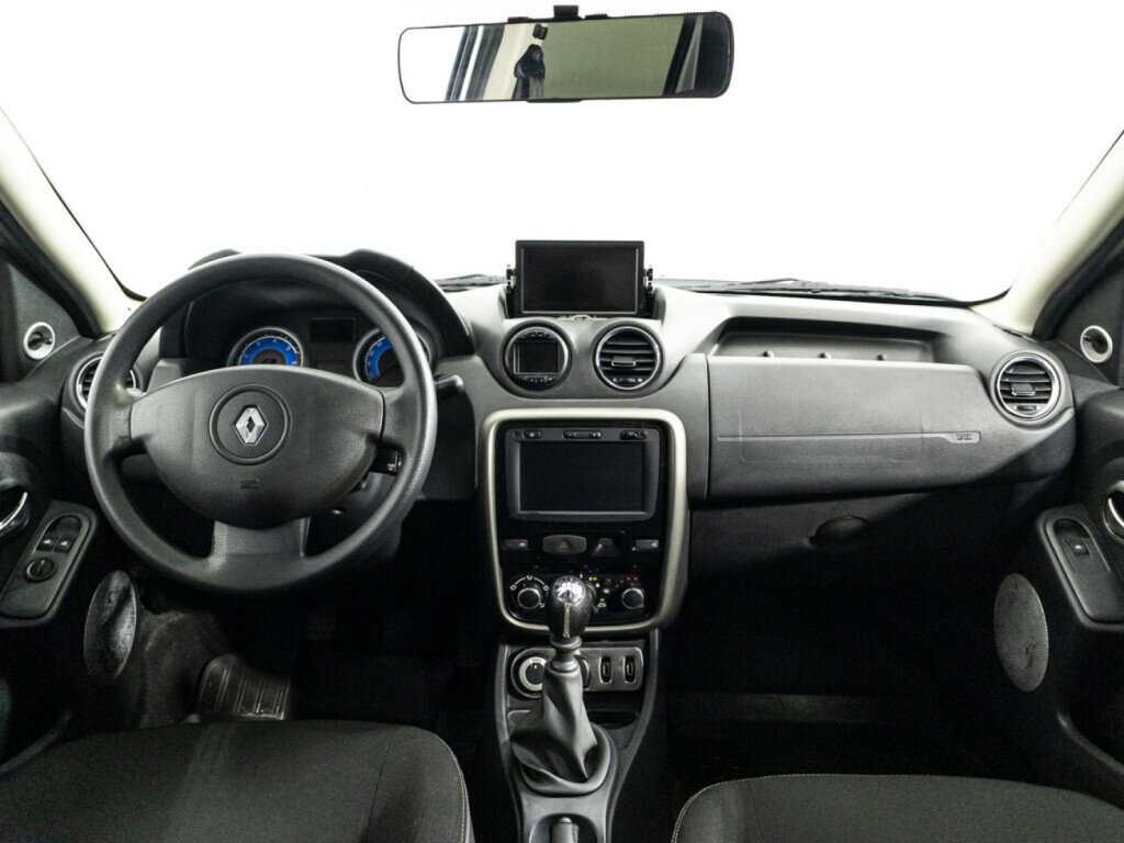Renault Duster б/у, 2014, Механическая. Фото: #12