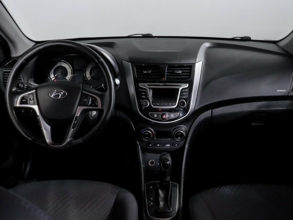 Hyundai Solaris б/у, 2015, Автоматическая. Фото: #9