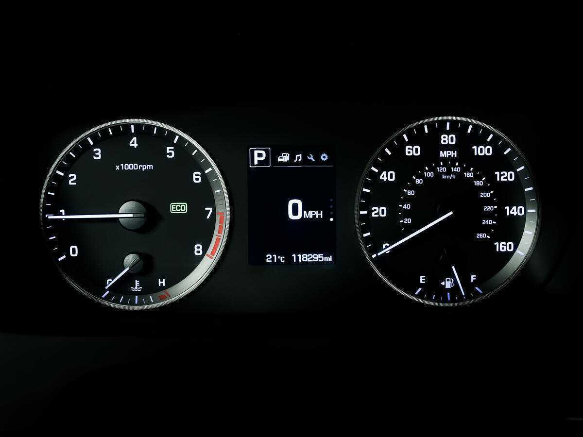 Hyundai Sonata б/у, 2014, Автоматическая. Фото: #9