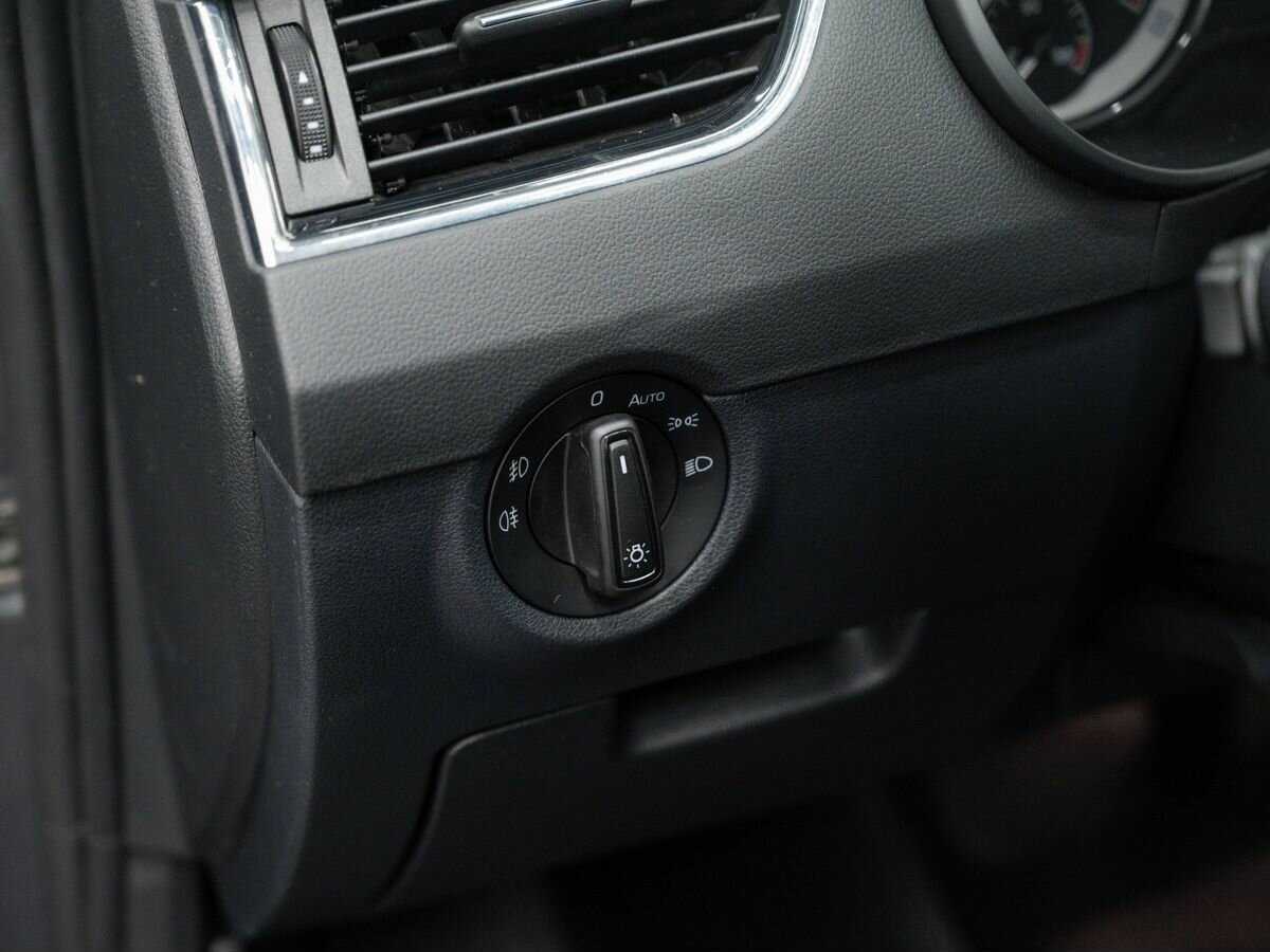 Skoda Octavia б/у, 2017, Роботизированная. Фото: #15