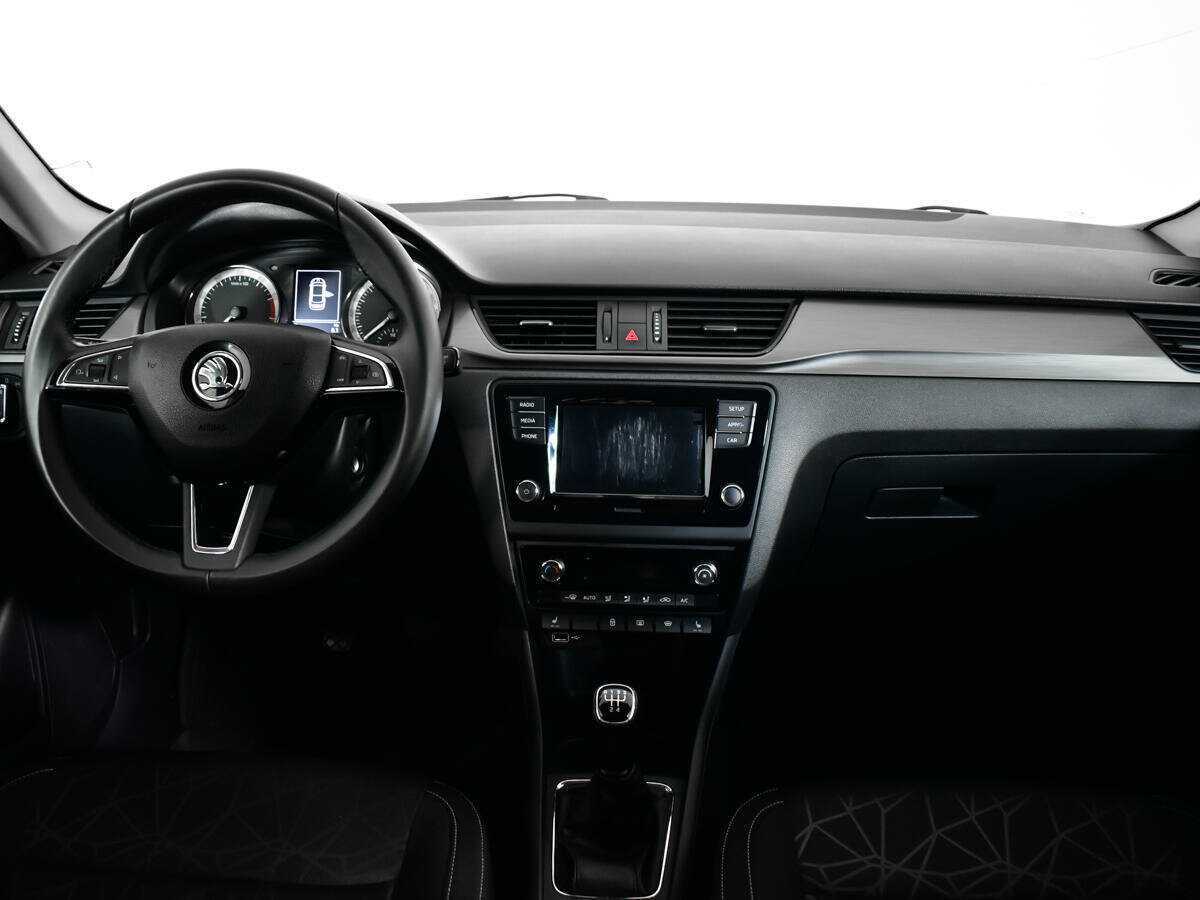 Skoda Rapid б/у, 2019, Механическая. Фото: #11