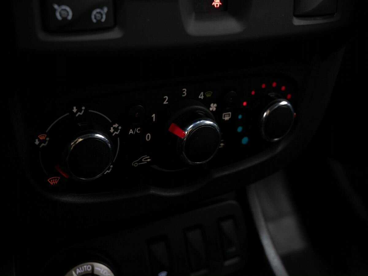 Renault Duster б/у, 2019, Механическая. Фото: #18