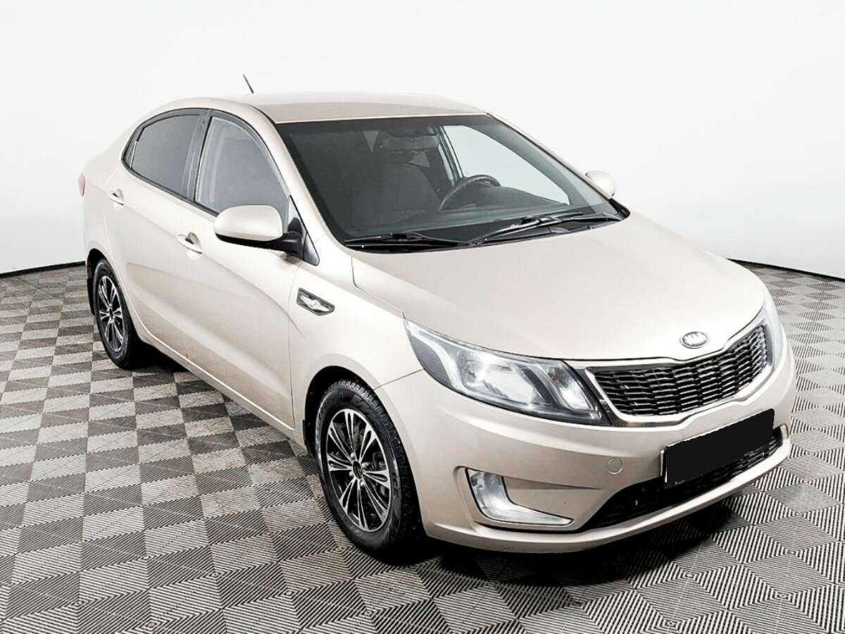 Kia Rio б/у, 2013, Механическая. Фото: #2