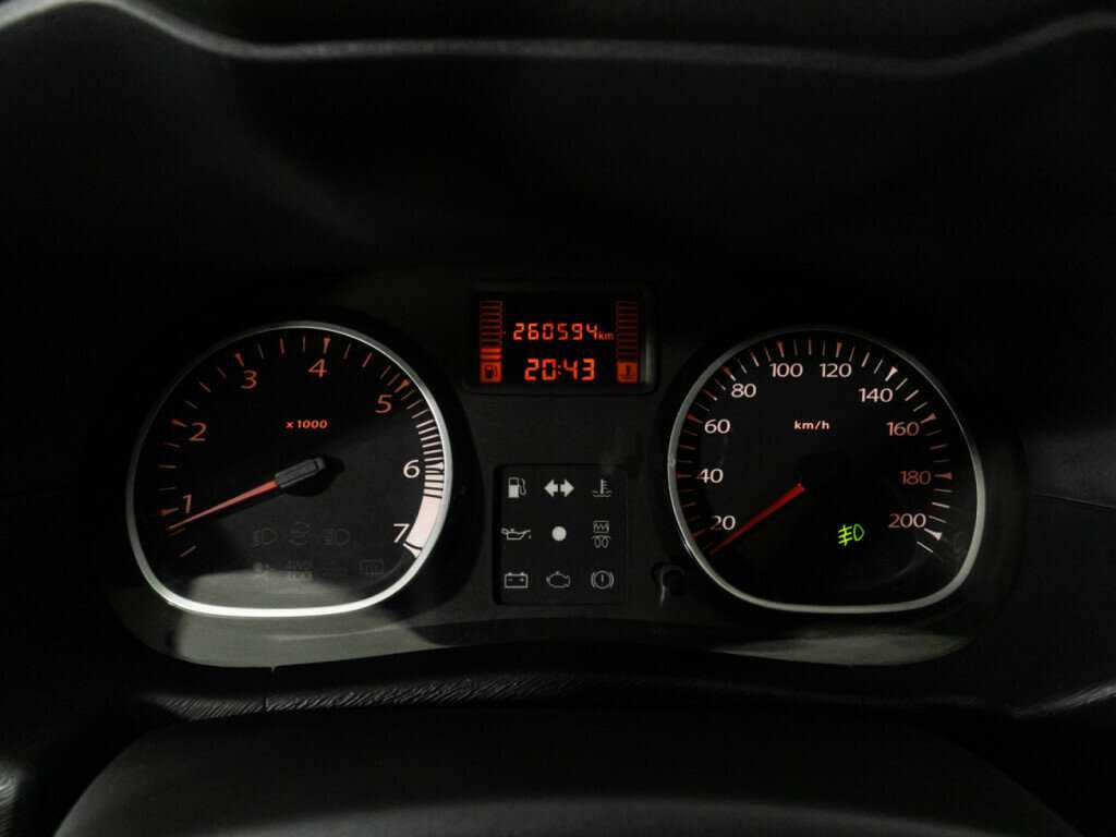 Renault Duster б/у, 2013, Механическая. Фото: #11