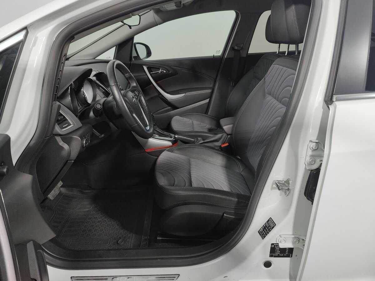 Opel Astra б/у, 2014, Автоматическая. Фото: #9