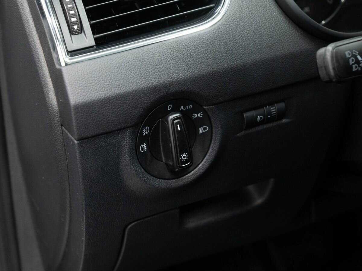 Skoda Octavia б/у, 2015, Роботизированная. Фото: #12