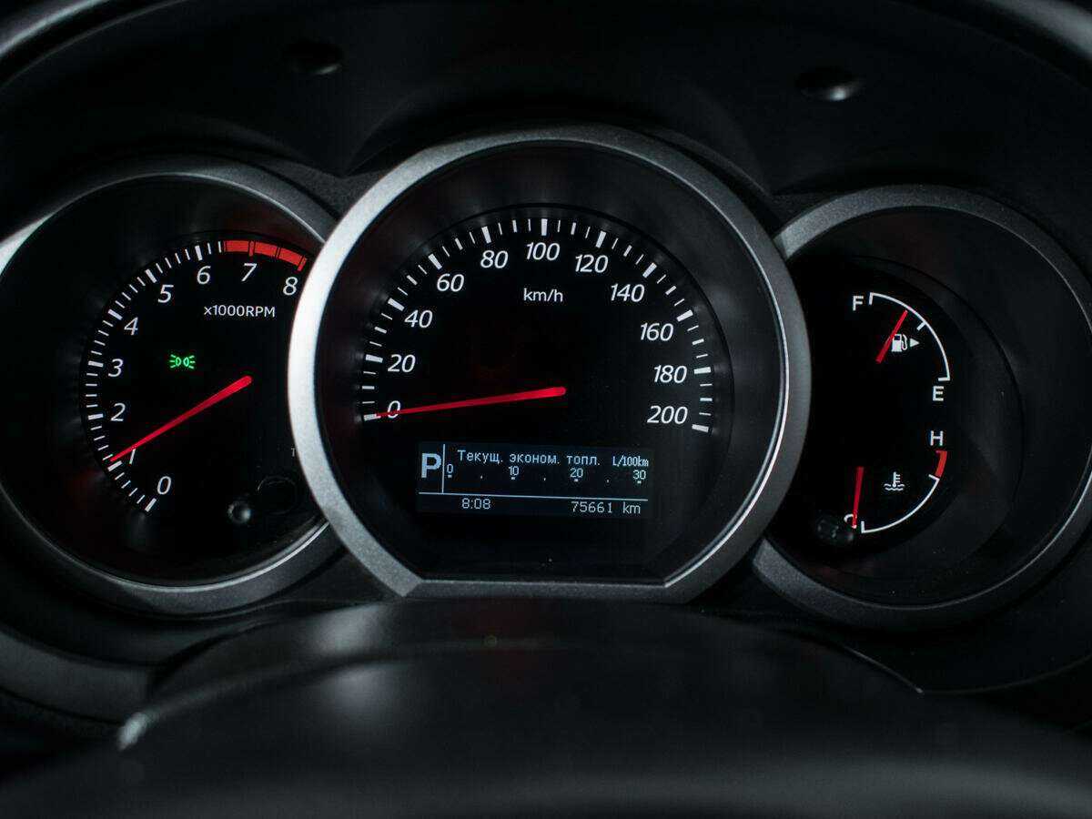 Suzuki Grand Vitara б/у, 2012, Автоматическая. Фото: #9