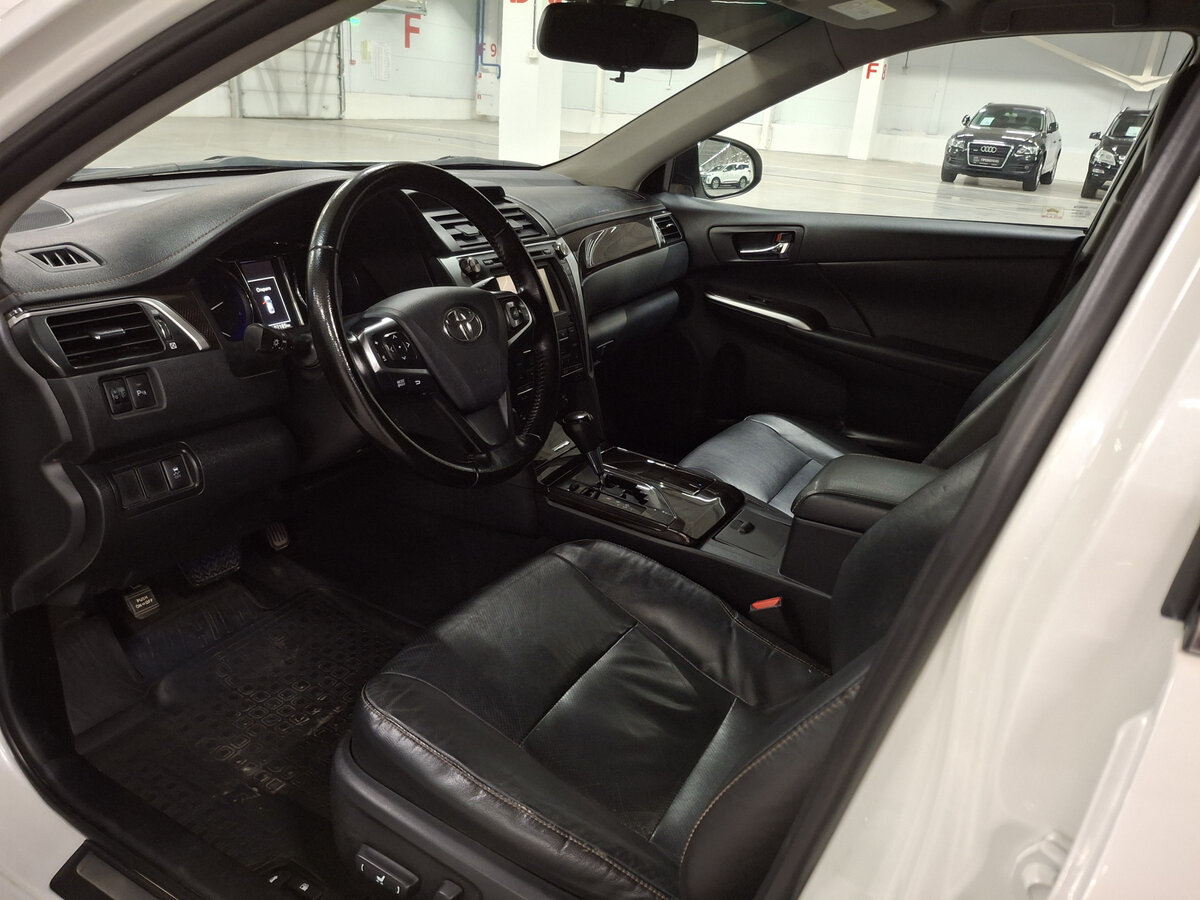 Toyota Camry б/у, 2015, Автоматическая. Фото: #15