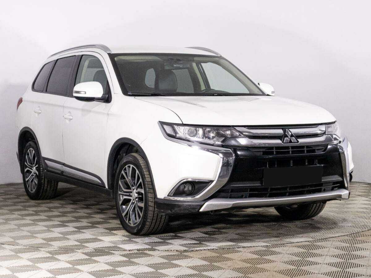 Mitsubishi Outlander б/у, 2017, Вариатор. Фото: #2