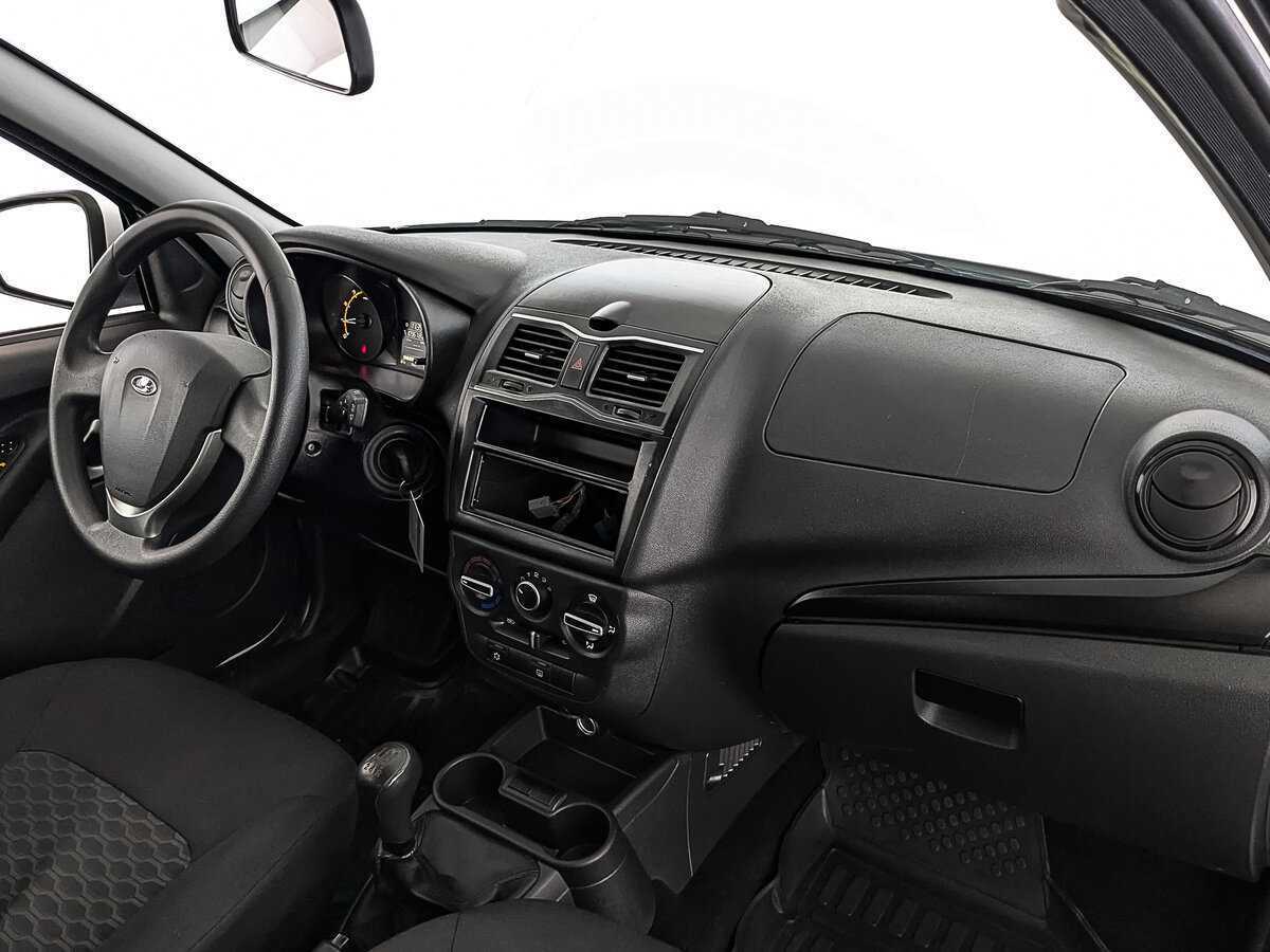 Lada (ВАЗ) Granta б/у, 2022, Механическая. Фото: #12