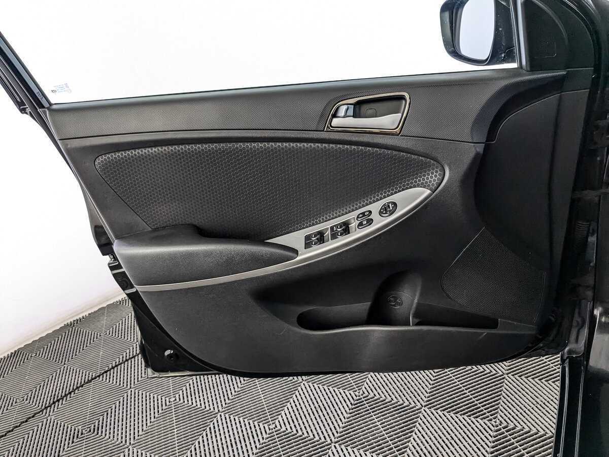 Hyundai Solaris б/у, 2015, Автоматическая. Фото: #14