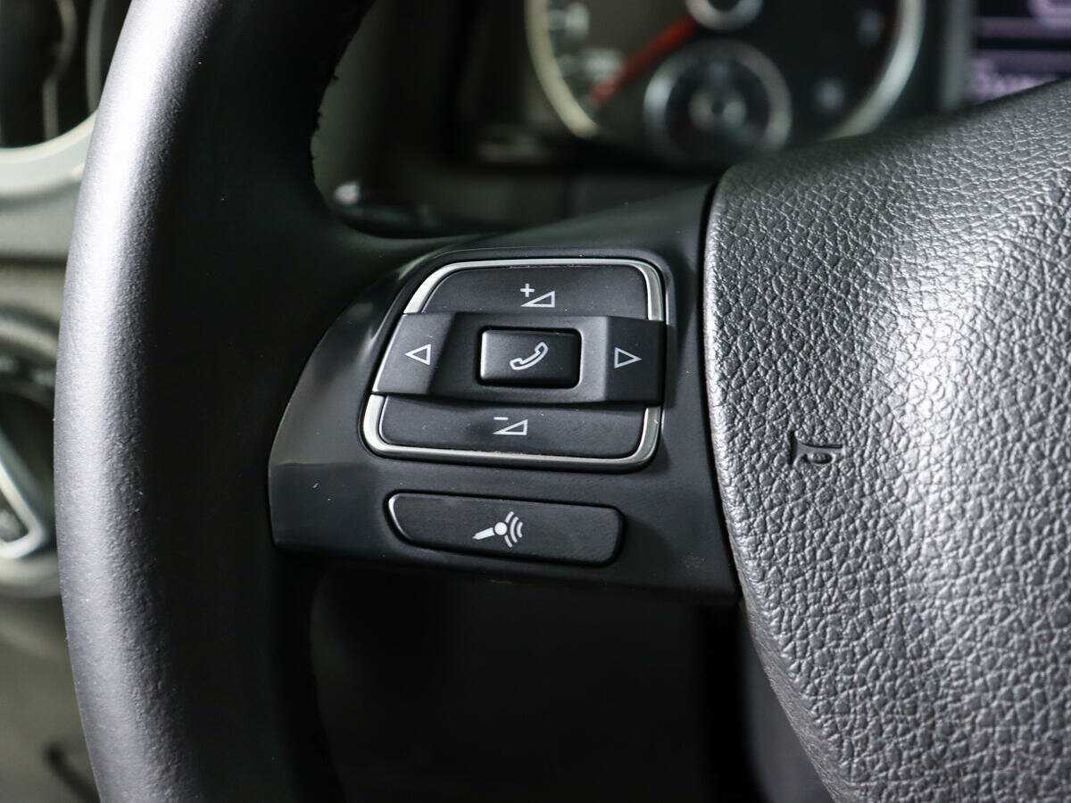 Volkswagen Tiguan б/у, 2012, Автоматическая. Фото: #14