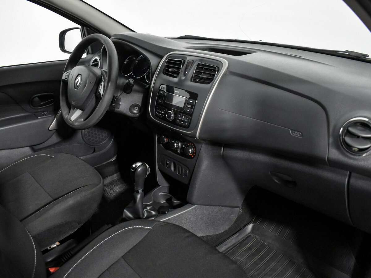 Renault Sandero б/у, 2017, Автоматическая. Фото: #12