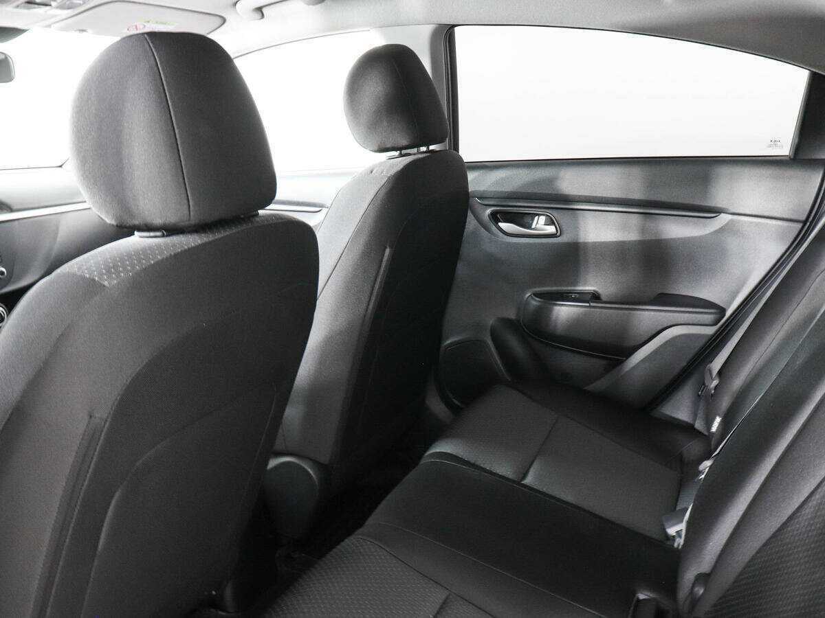 Kia Rio б/у, 2022, Автоматическая. Фото: #11