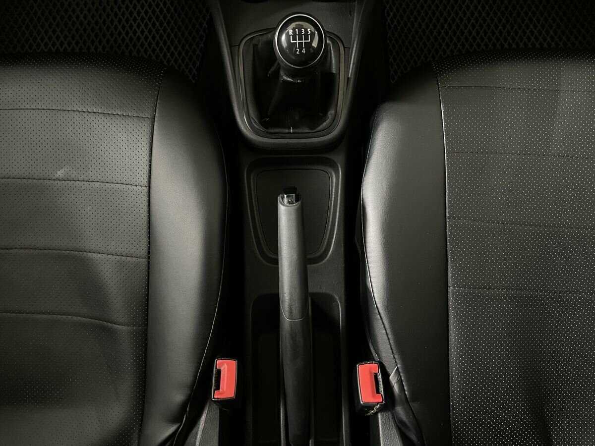 Volkswagen Polo б/у, 2017, Механическая. Фото: #12