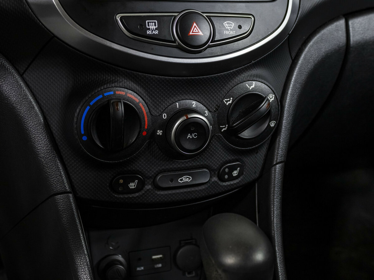 Hyundai Solaris б/у, 2015, Автоматическая. Фото: #12