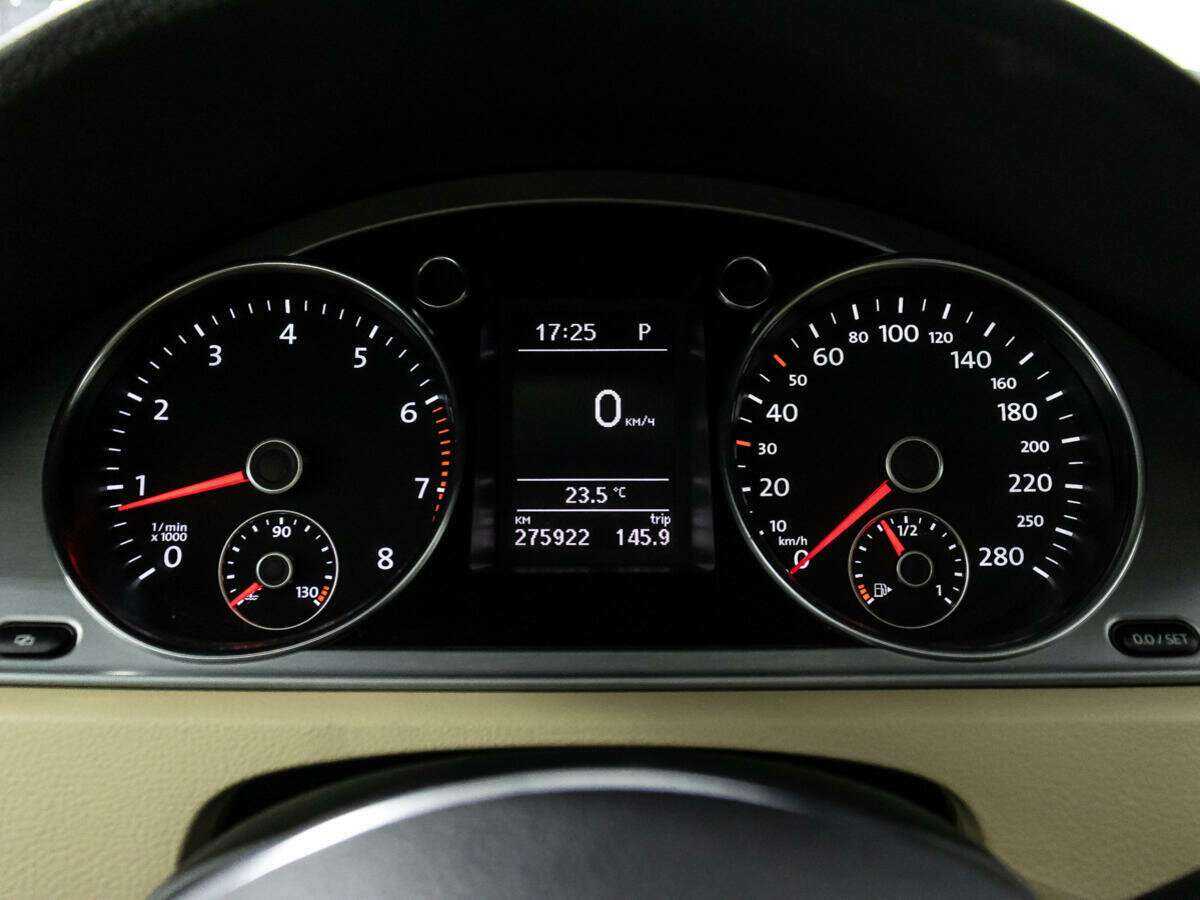 Volkswagen Passat CC б/у, 2012, Роботизированная. Фото: #11