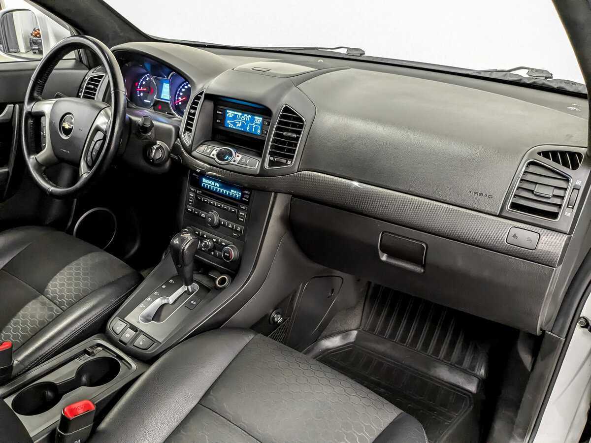 Chevrolet Captiva б/у, 2013, Автоматическая. Фото: #10