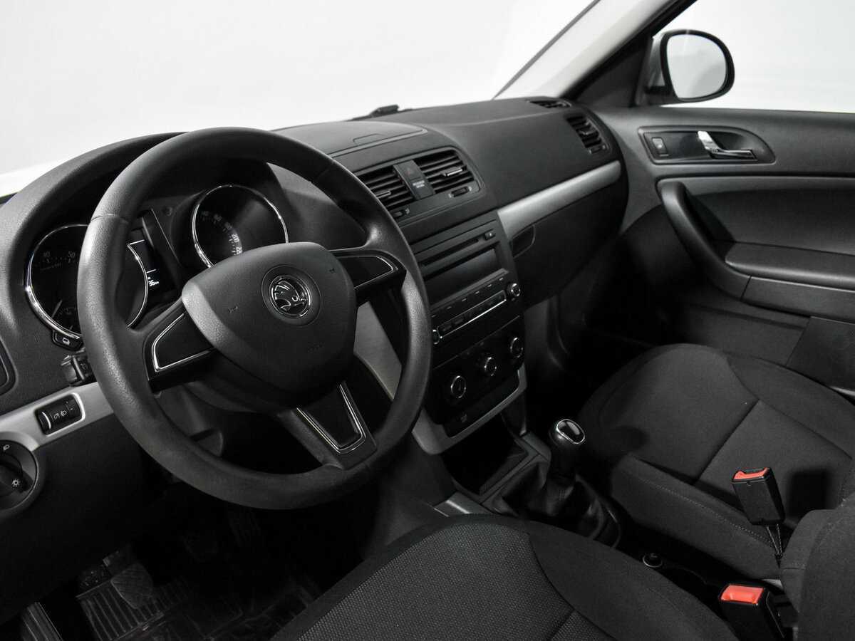 Skoda Yeti б/у, 2015, Механическая. Фото: #8